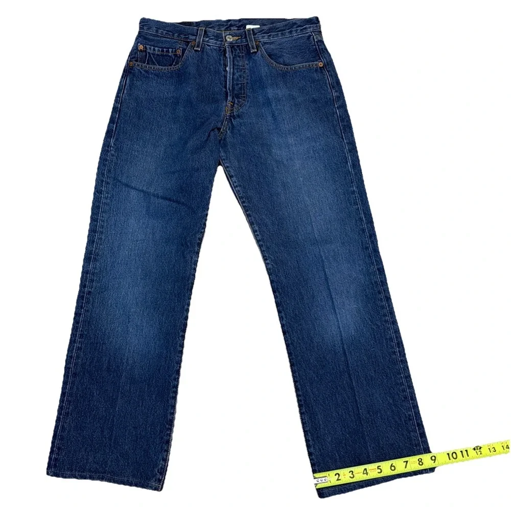 VINTAGE Levi's Men's 31x30 501 XX Button Fly Medium Wash Jeans